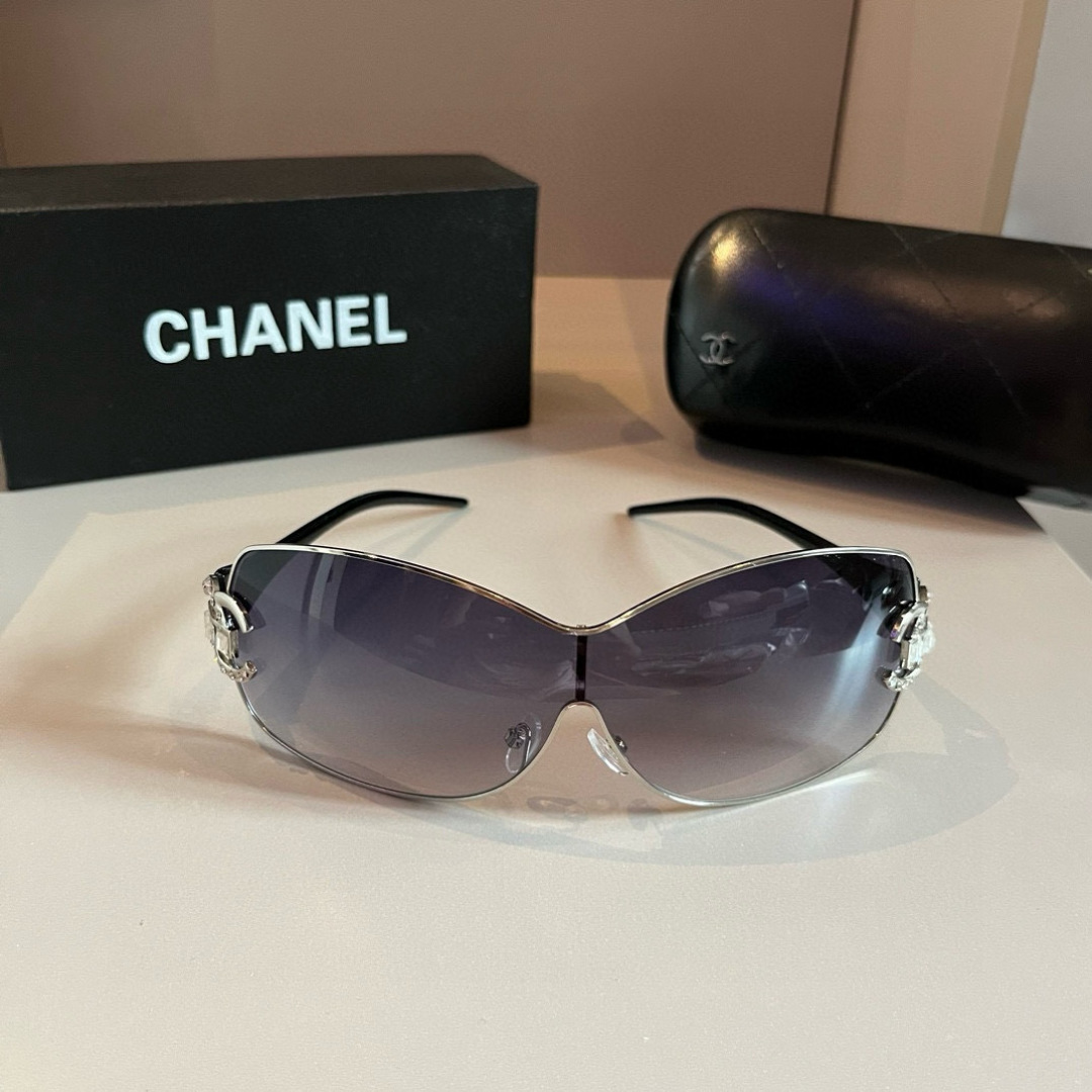 FSG20 |  CHANEL SunGlass (903045-P70)