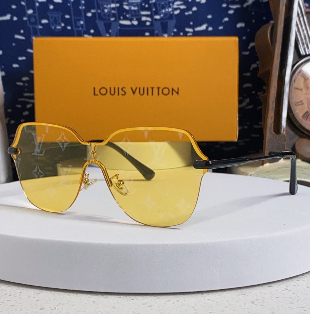 FSG34 | Louis Vuitton  SunGlass (903142-P80)