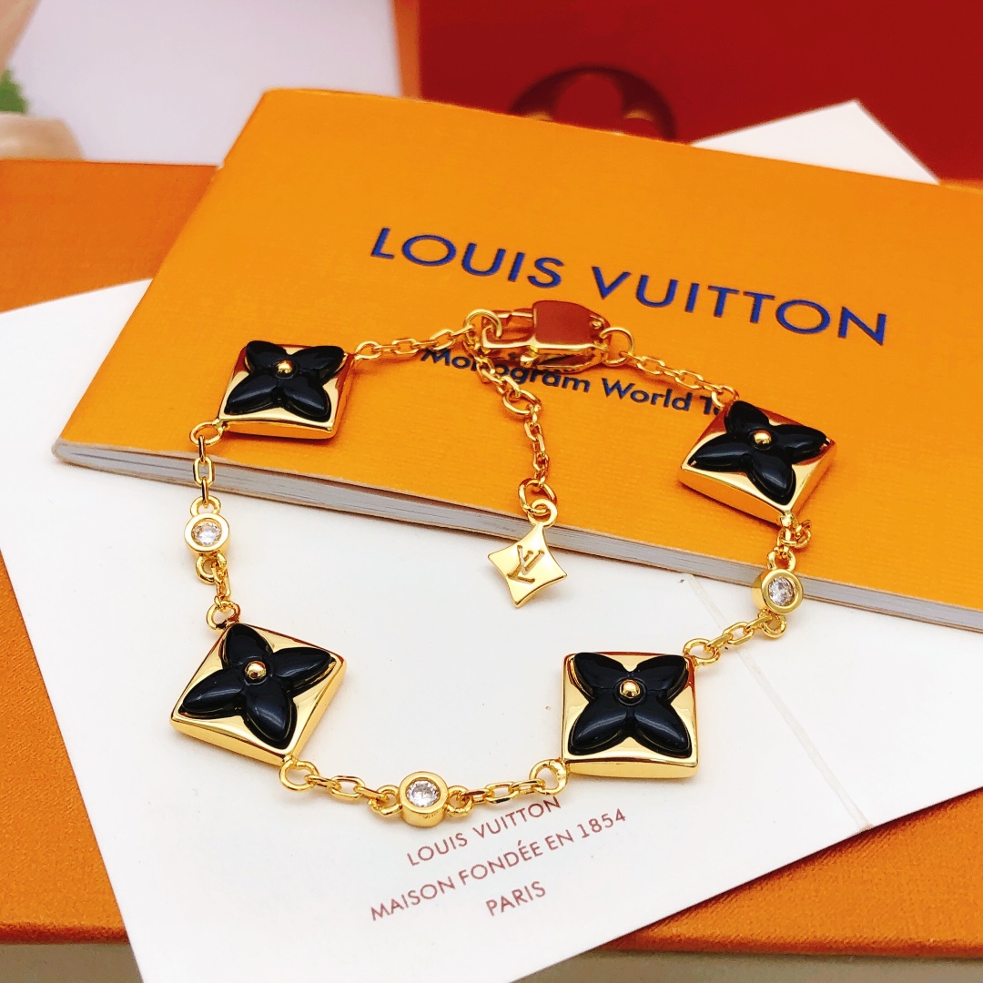 FWSL11 | LOUIS VUITTON Bracelets( 145672-P70)