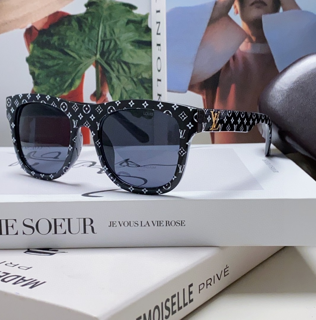 FSG48 |   LOUIS VUITTON SunGlass (903313-P75)