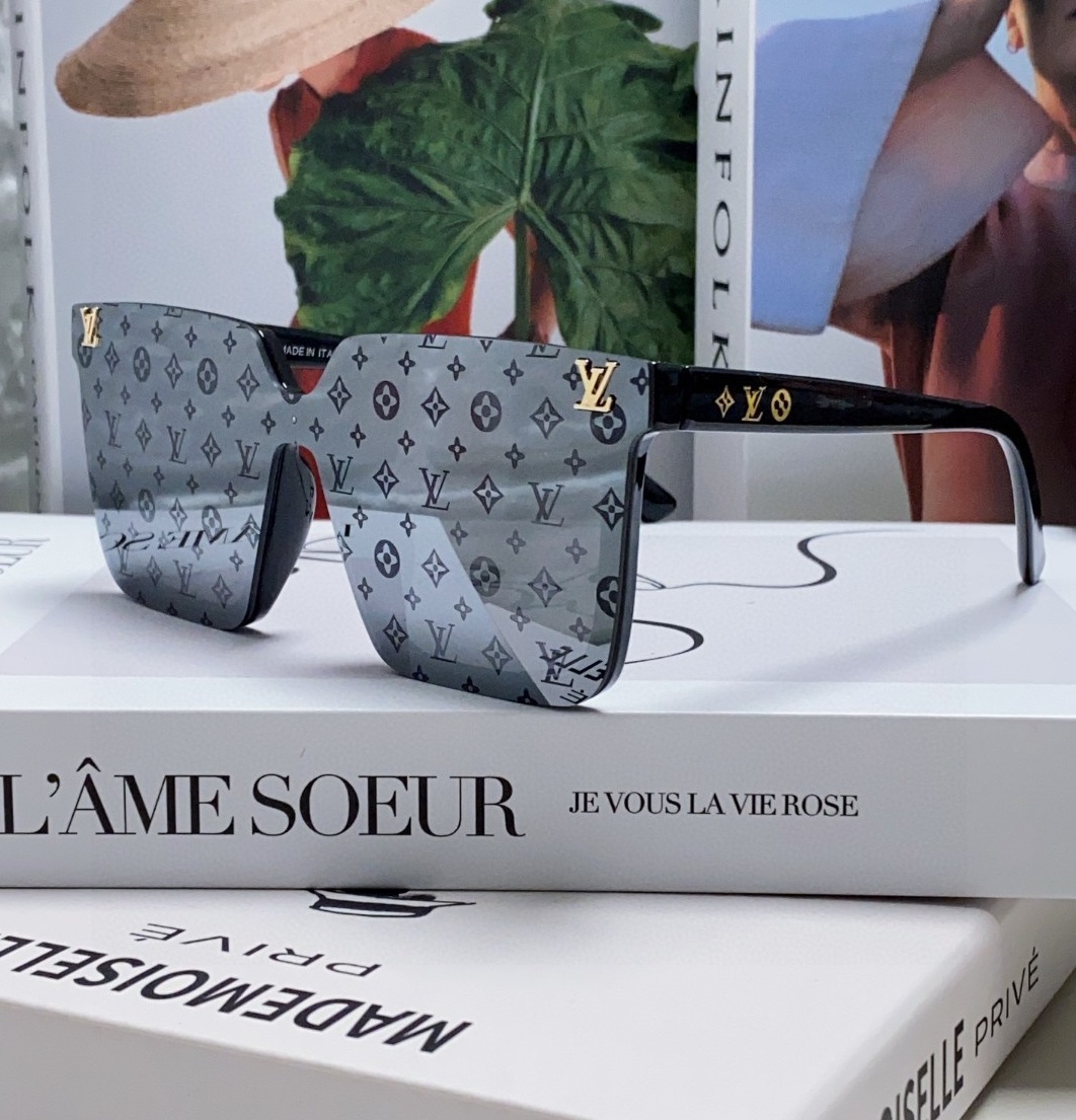 FSG50 |   LOUIS VUITTON SunGlass (903323-P80)