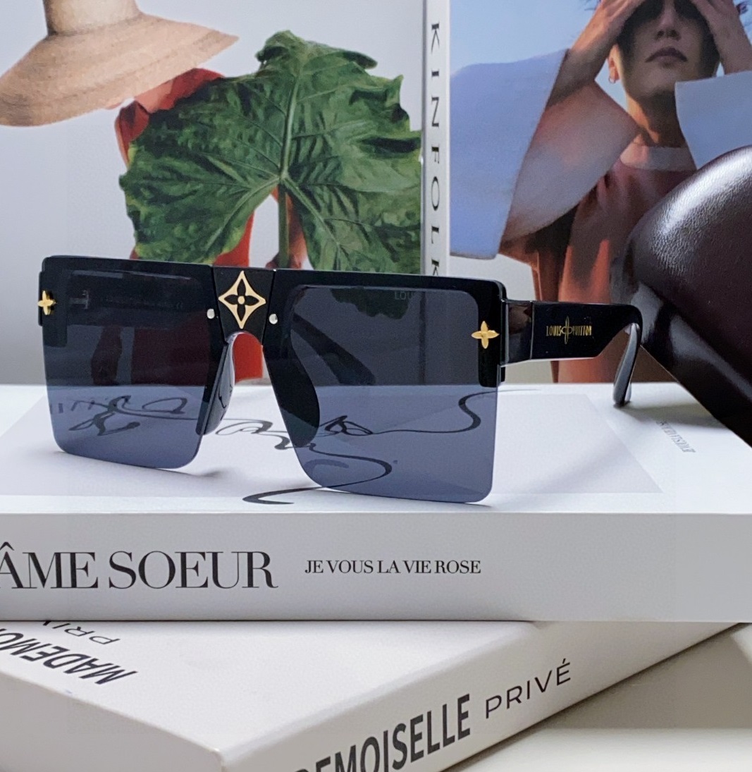 FSG54 |   LOUIS VUITTON SunGlass (903335-P75)
